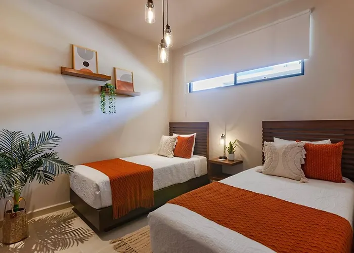Casa de férias New! Turquesa Coto11 Gated,gyms,pools,12min